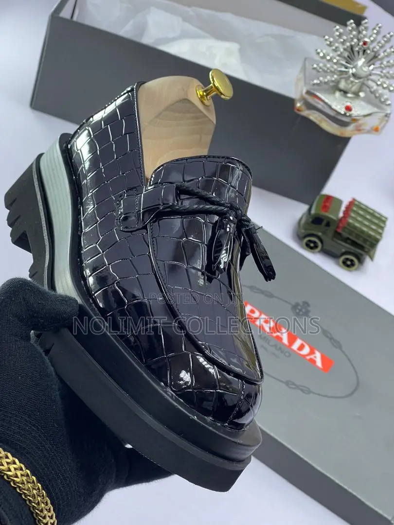Men's Black Patent Leather Prada Crocodile Patterned Loafers