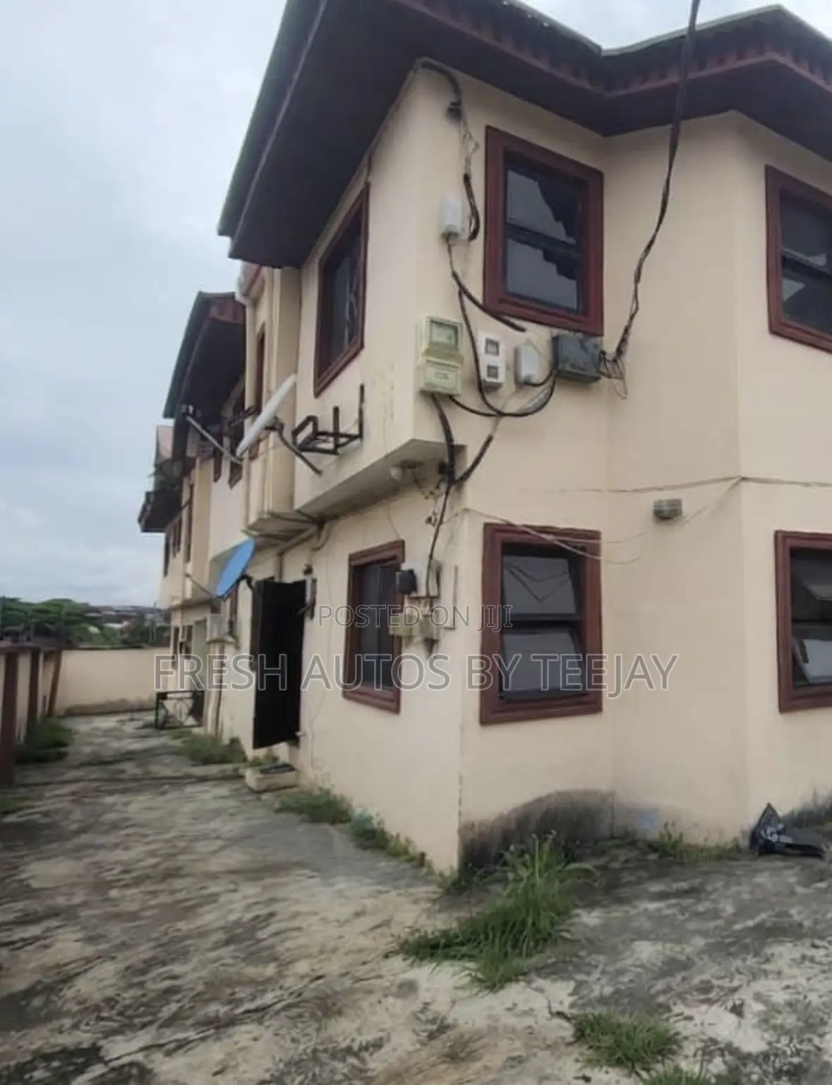 Furnished 5bdrm Duplex in Omole Phase2 Estate for sale