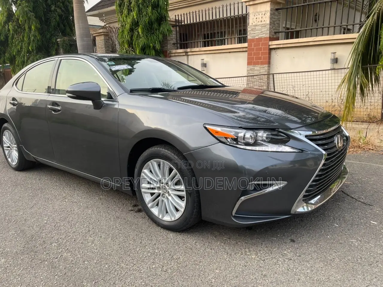Lexus ES 350 FWD 2014 Gray
