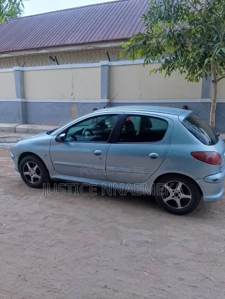 Peugeot 206 2006 Ivory