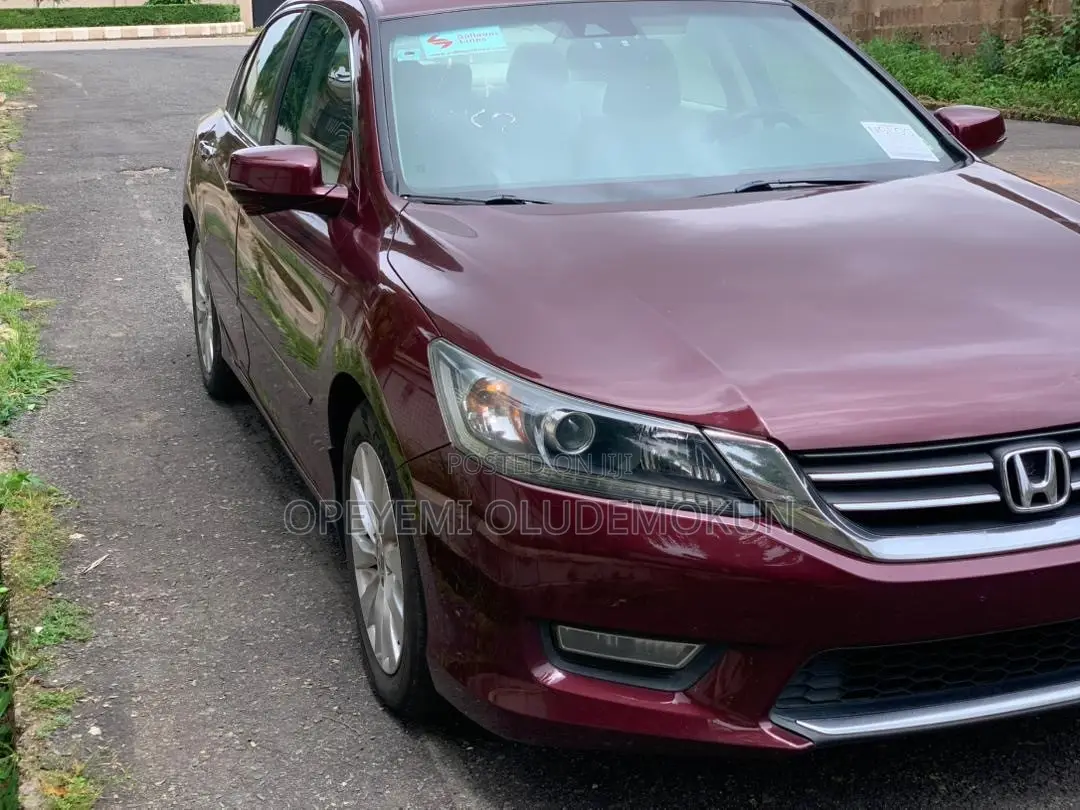 Honda Accord EX 4dr Sedan FWD (2.4L 4cyl 2A) 2013 Maroon