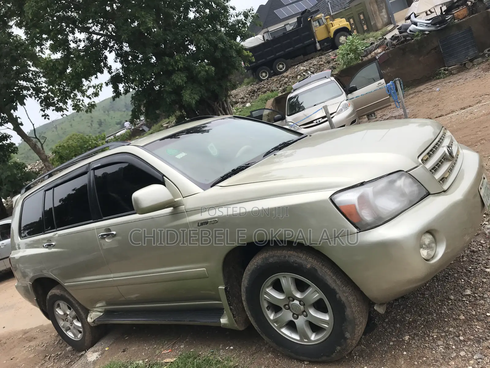 Toyota Highlander 2004 Gold