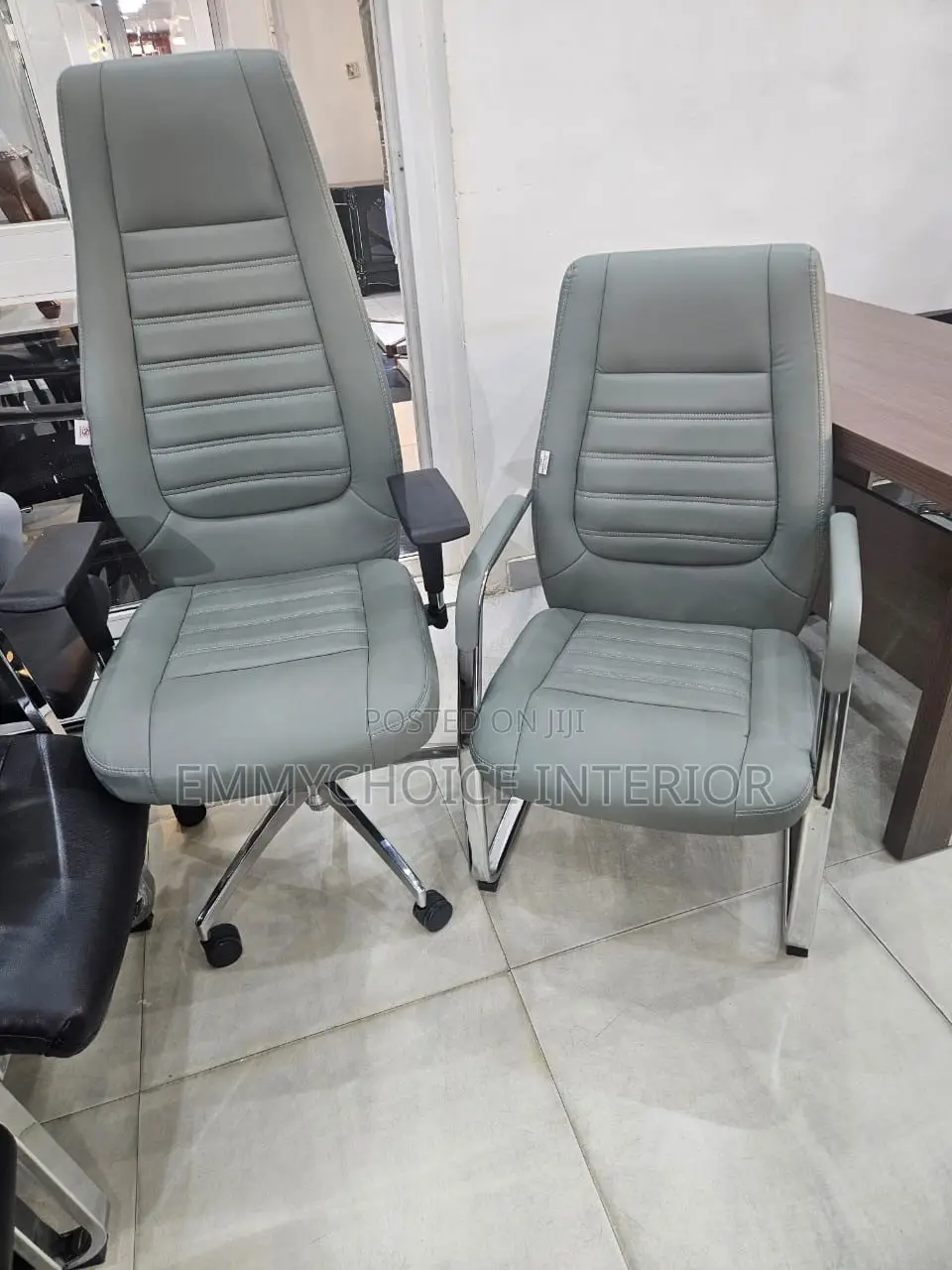 Executive Leather Visitors Office Chair