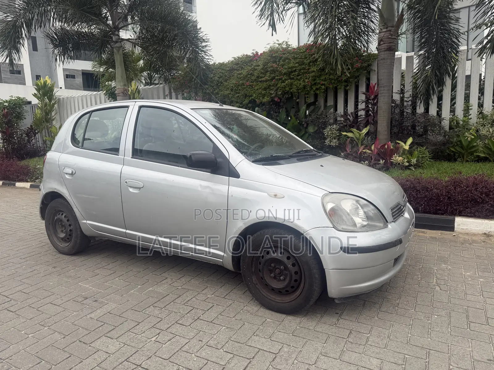 Toyota Yaris 1.4 2002 Silver