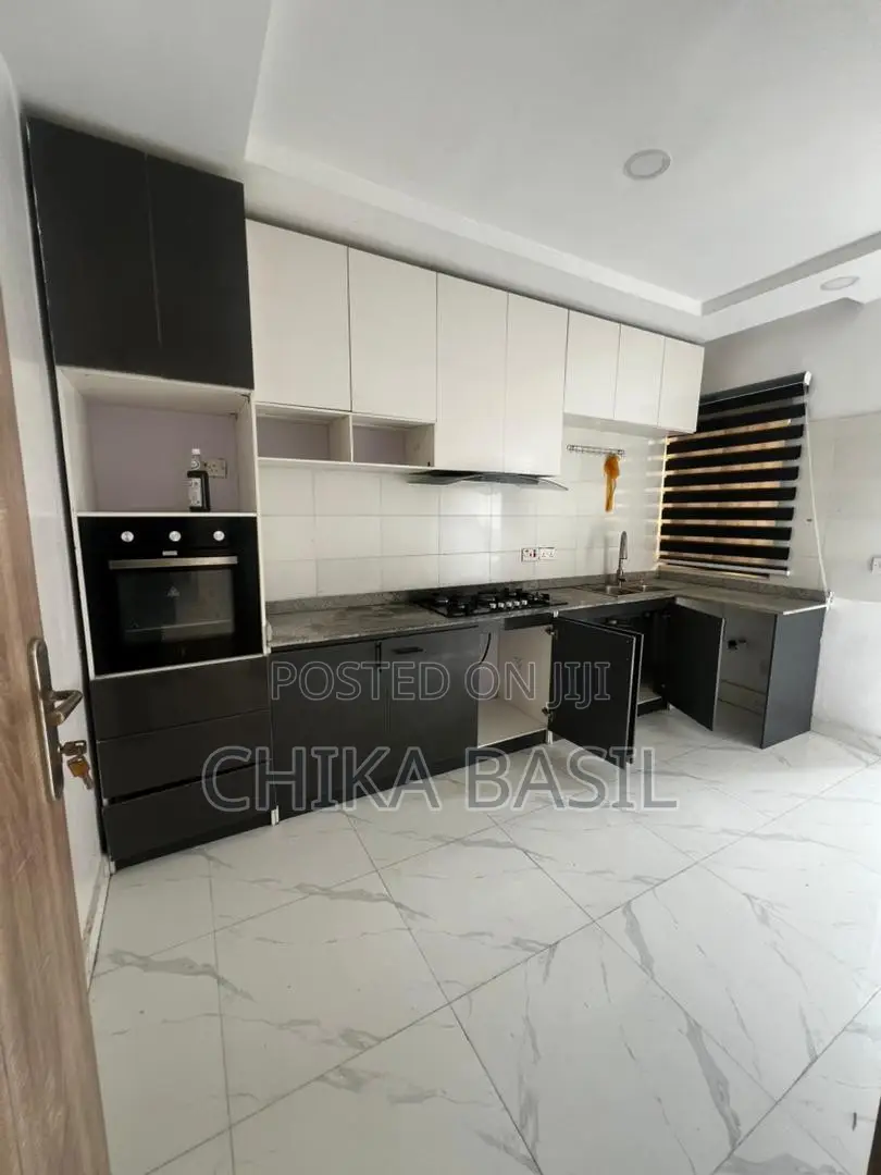 3bdrm Apartment in Ikate for rent