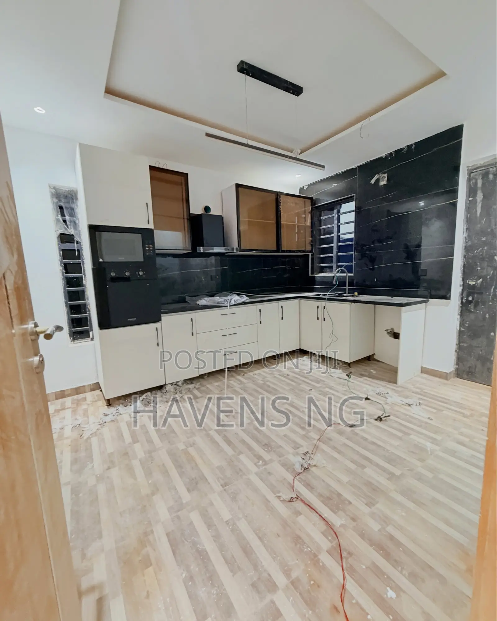 4bdrm Townhouse/Terrace in Opebi for sale