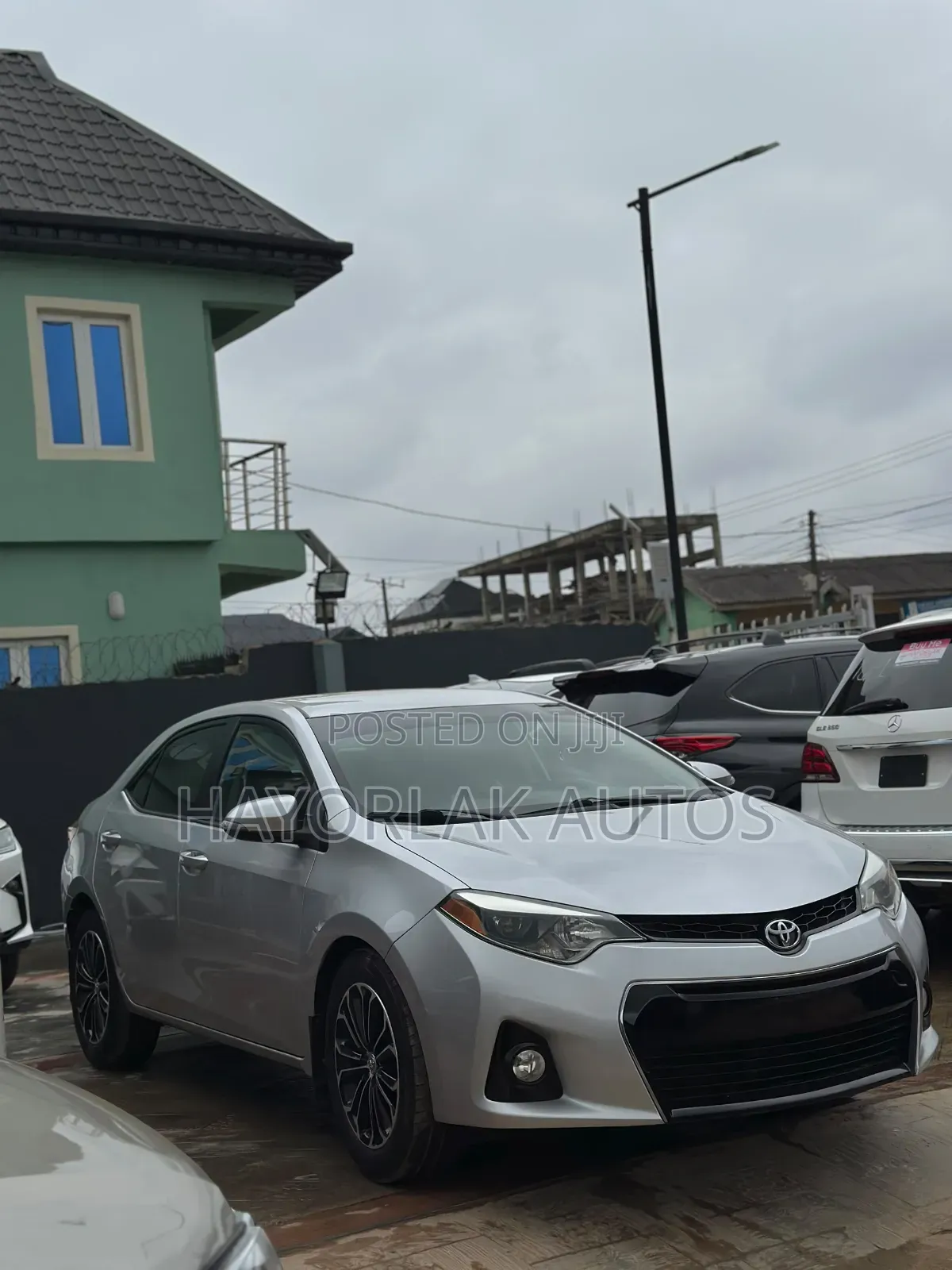 Toyota Corolla S Plus 4dr Sedan (1.8L 4cyl CVT) 2015 Silver