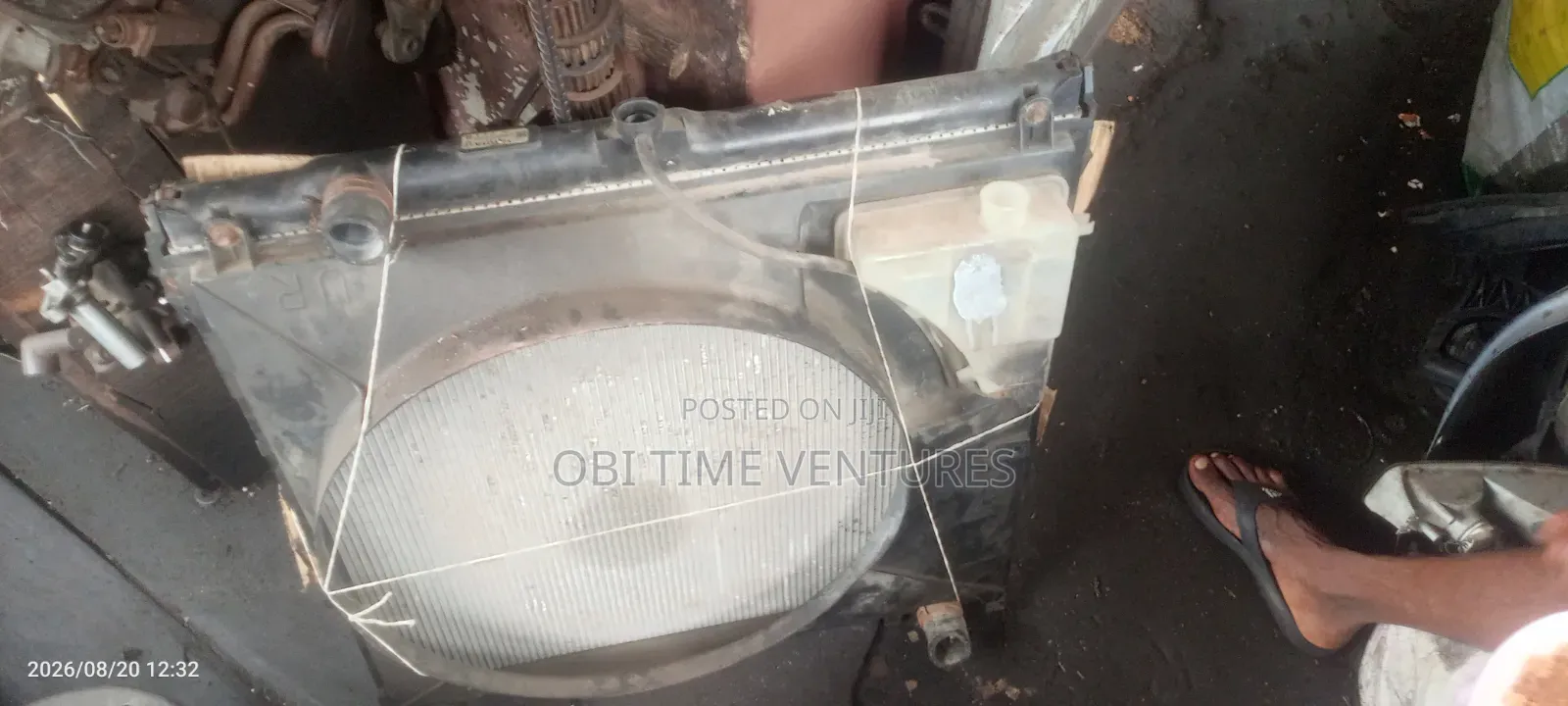Toyota Tundra 2010 or Sequoia 2010