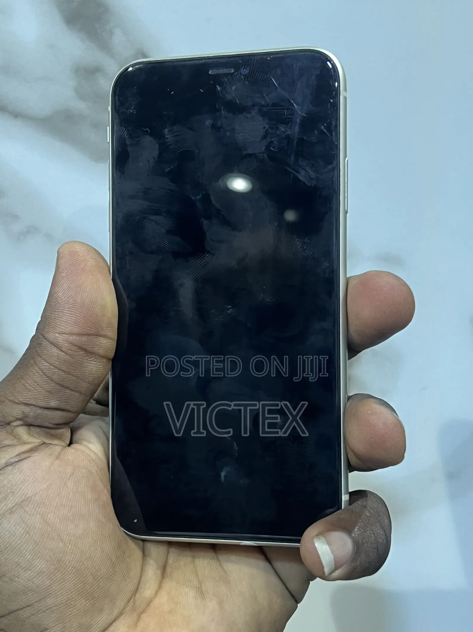 Apple iPhone 11 64 GB White