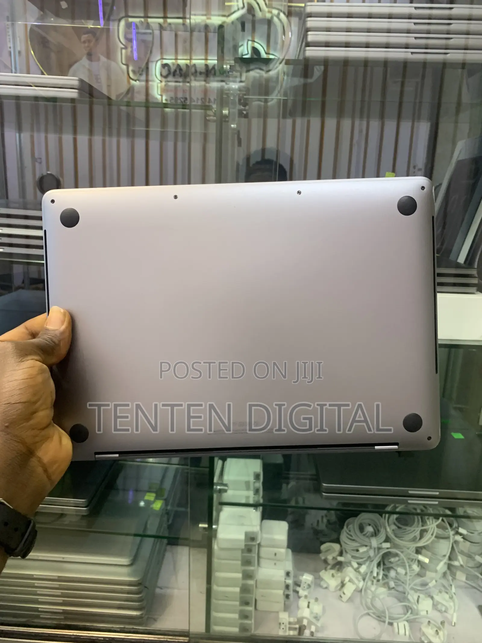 Laptop Apple MacBook Pro 2020 16GB Intel Core i7 SSD 512GB