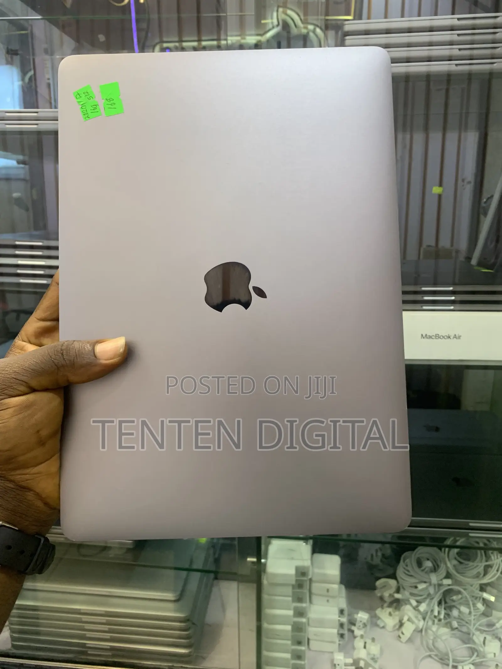 Laptop Apple MacBook Pro 2020 16GB Intel Core i7 SSD 512GB