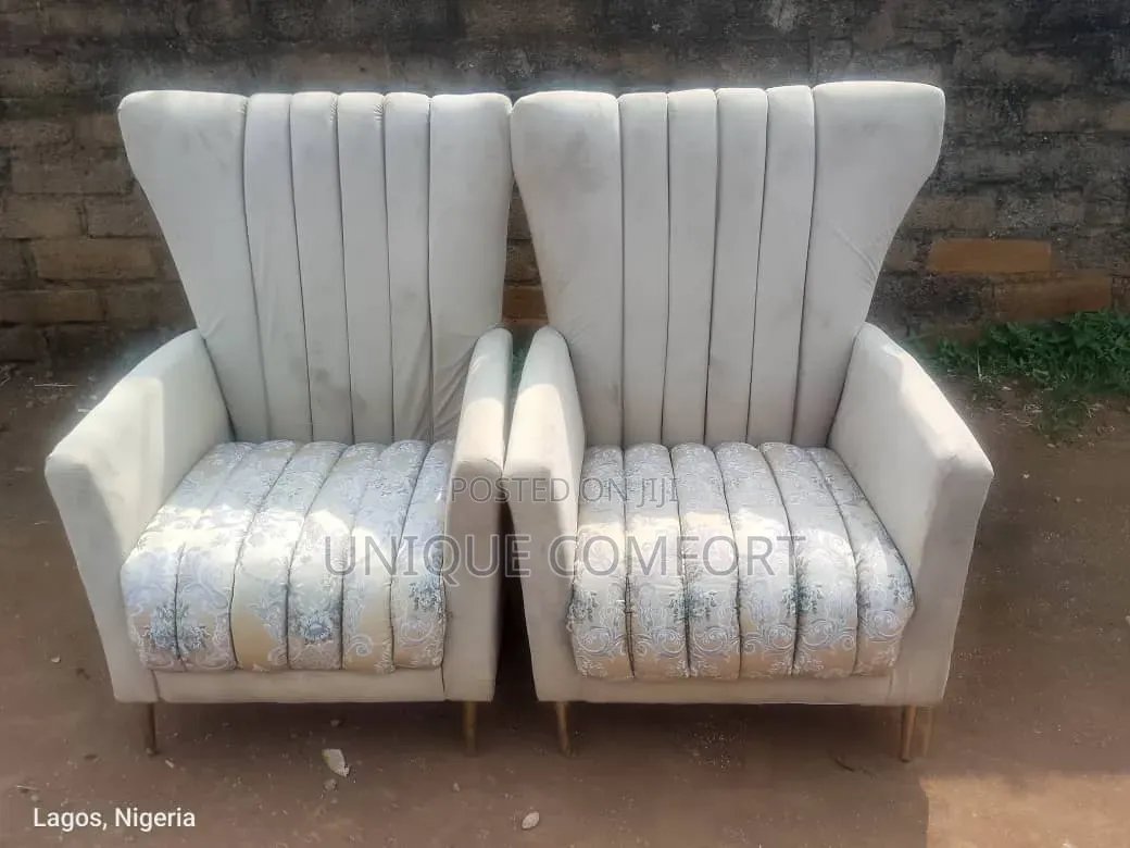 Top Quality 2 Modern Accent Chairs