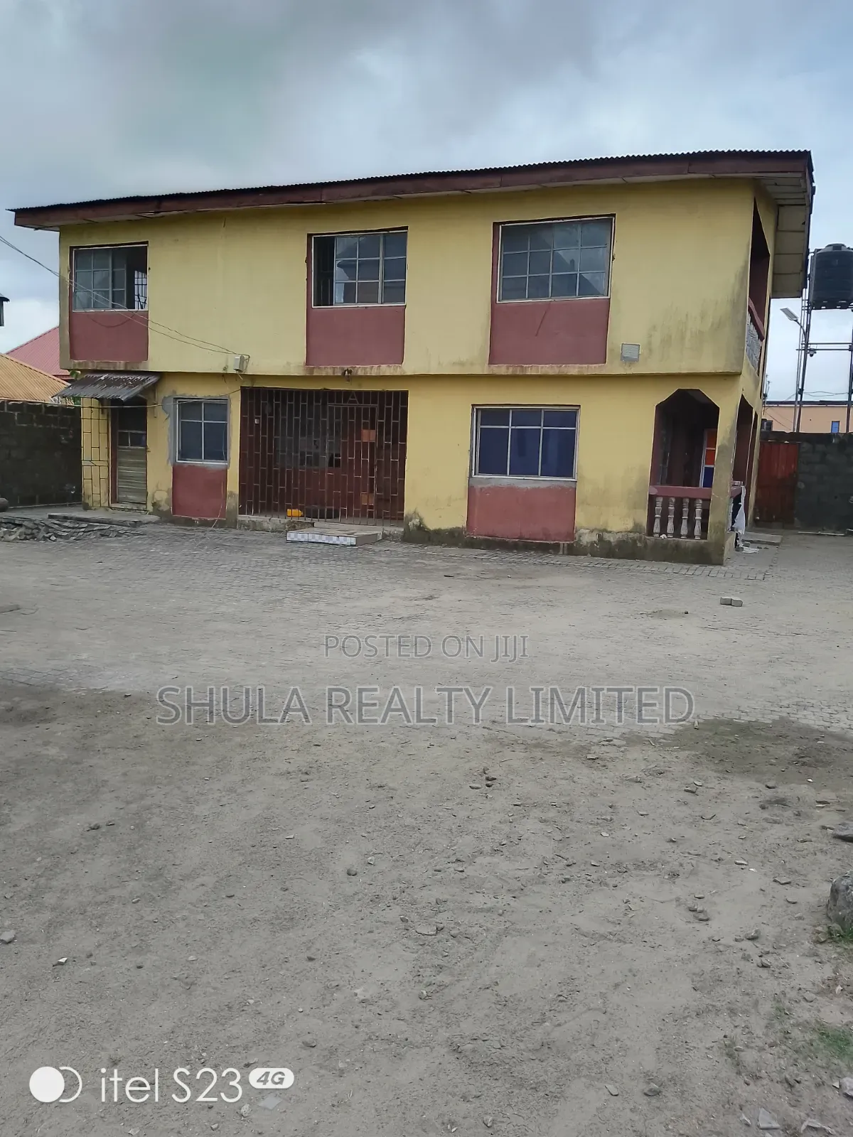 Furnished 8bdrm Duplex in Ojo for sale