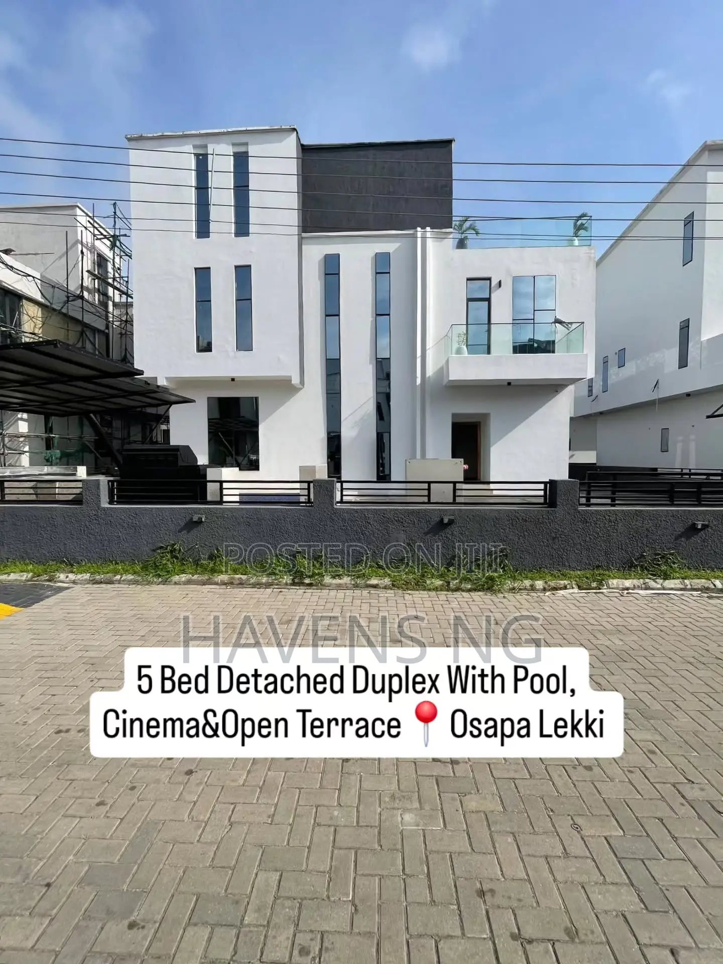 5bdrm Duplex in Osapa london for sale