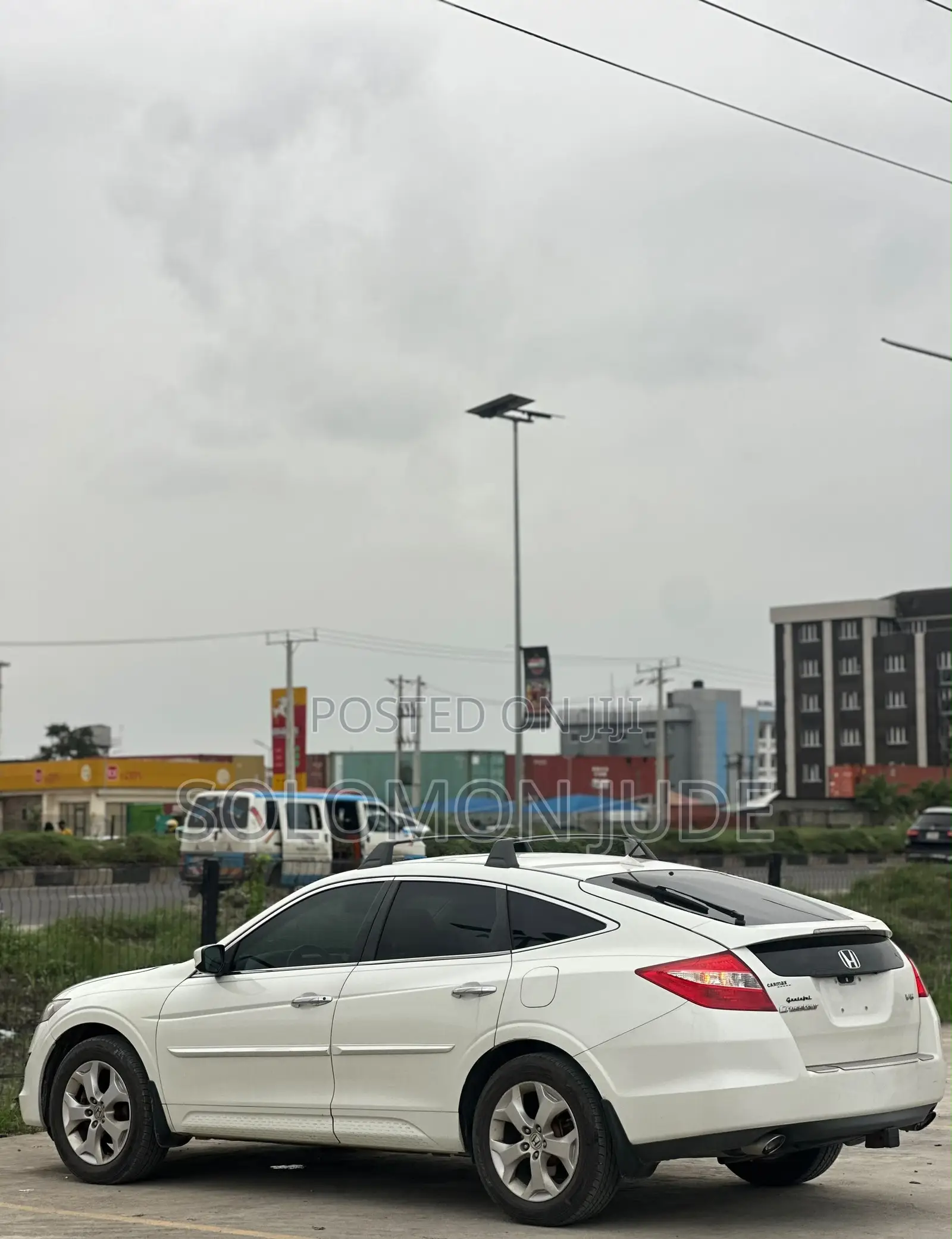 Honda Crosstour 2010 White