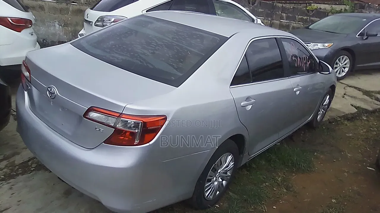Toyota Camry 2013 Silver