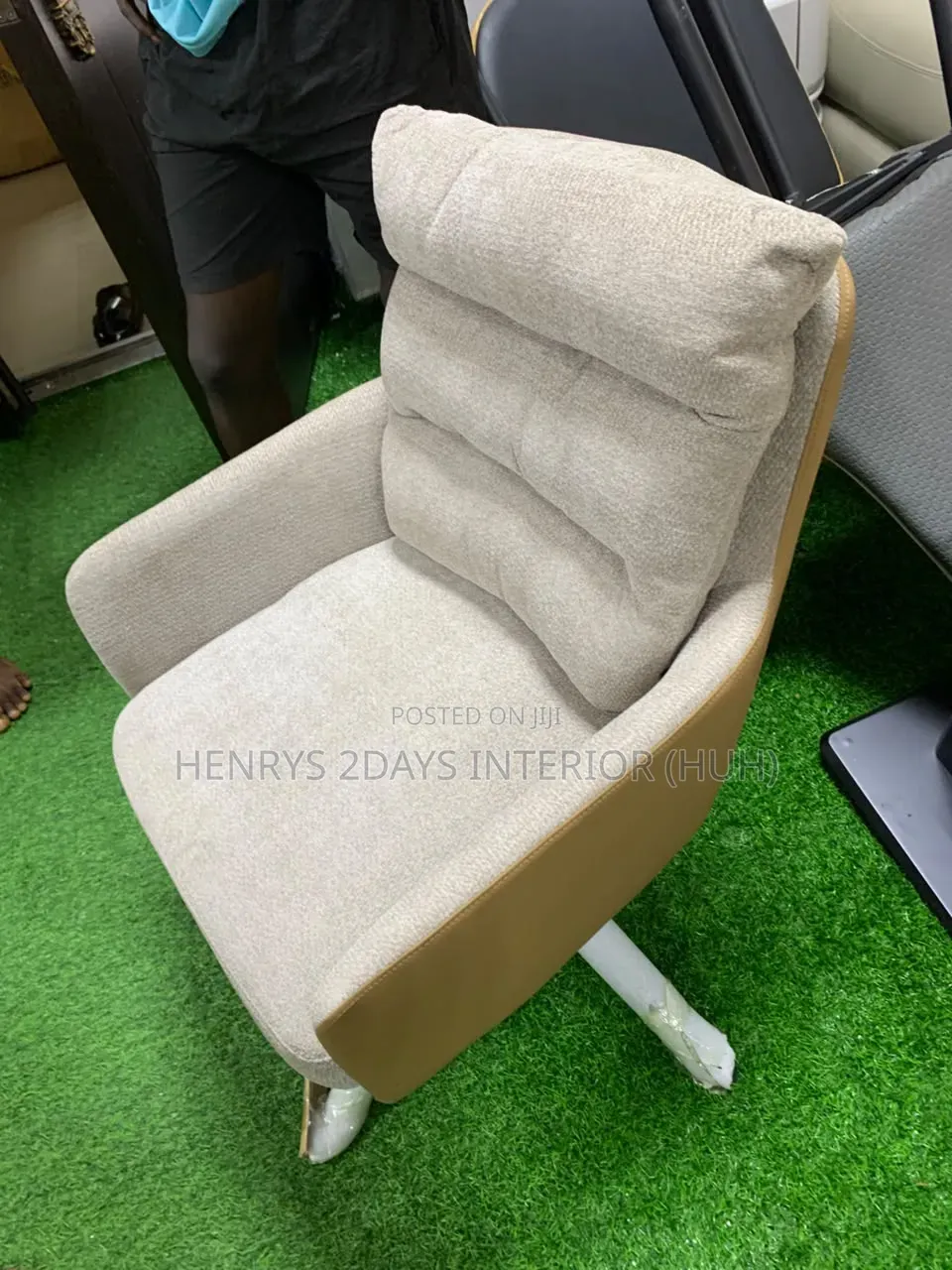 Decorated Chairs for Moves