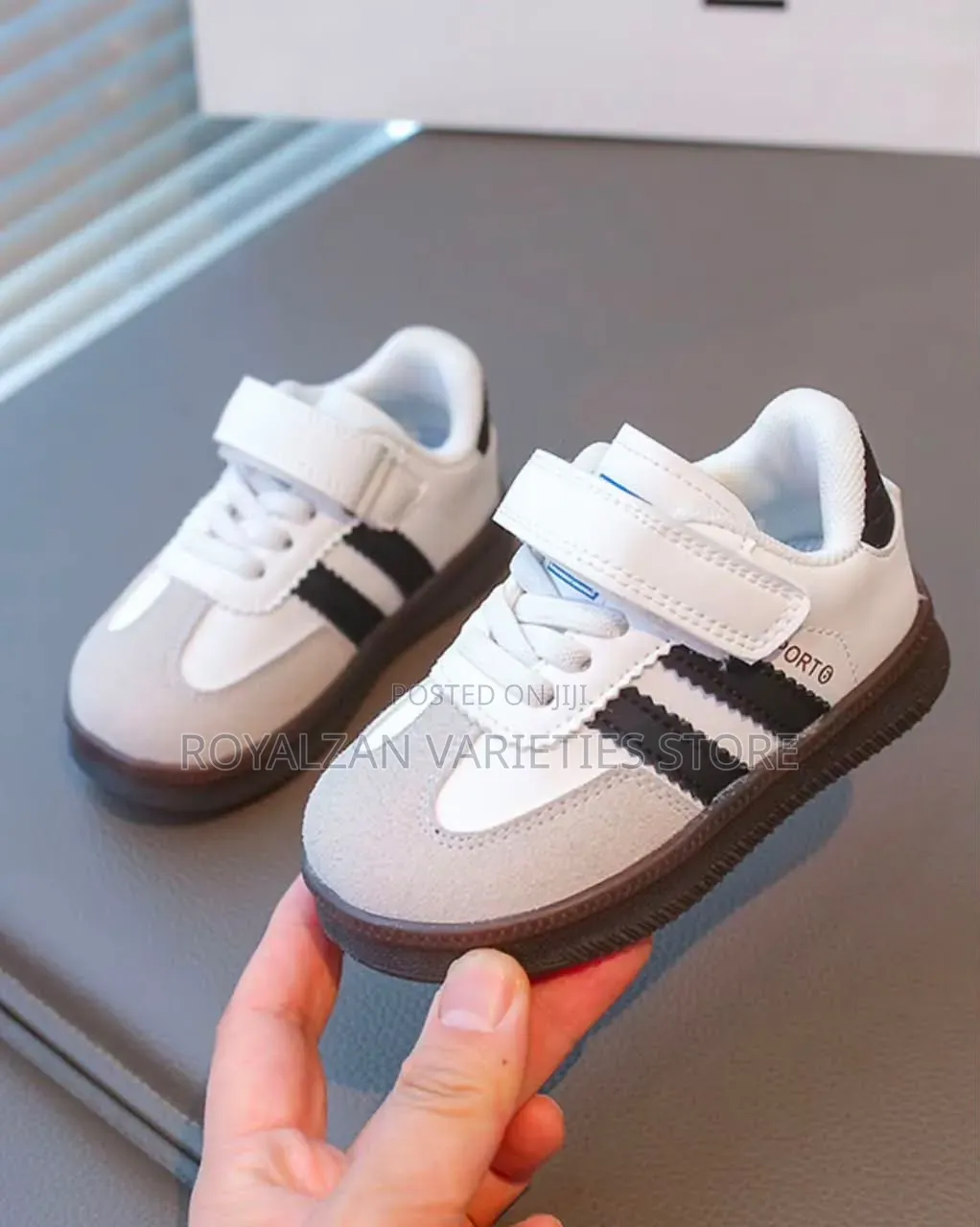 Kid Cute Sneakera