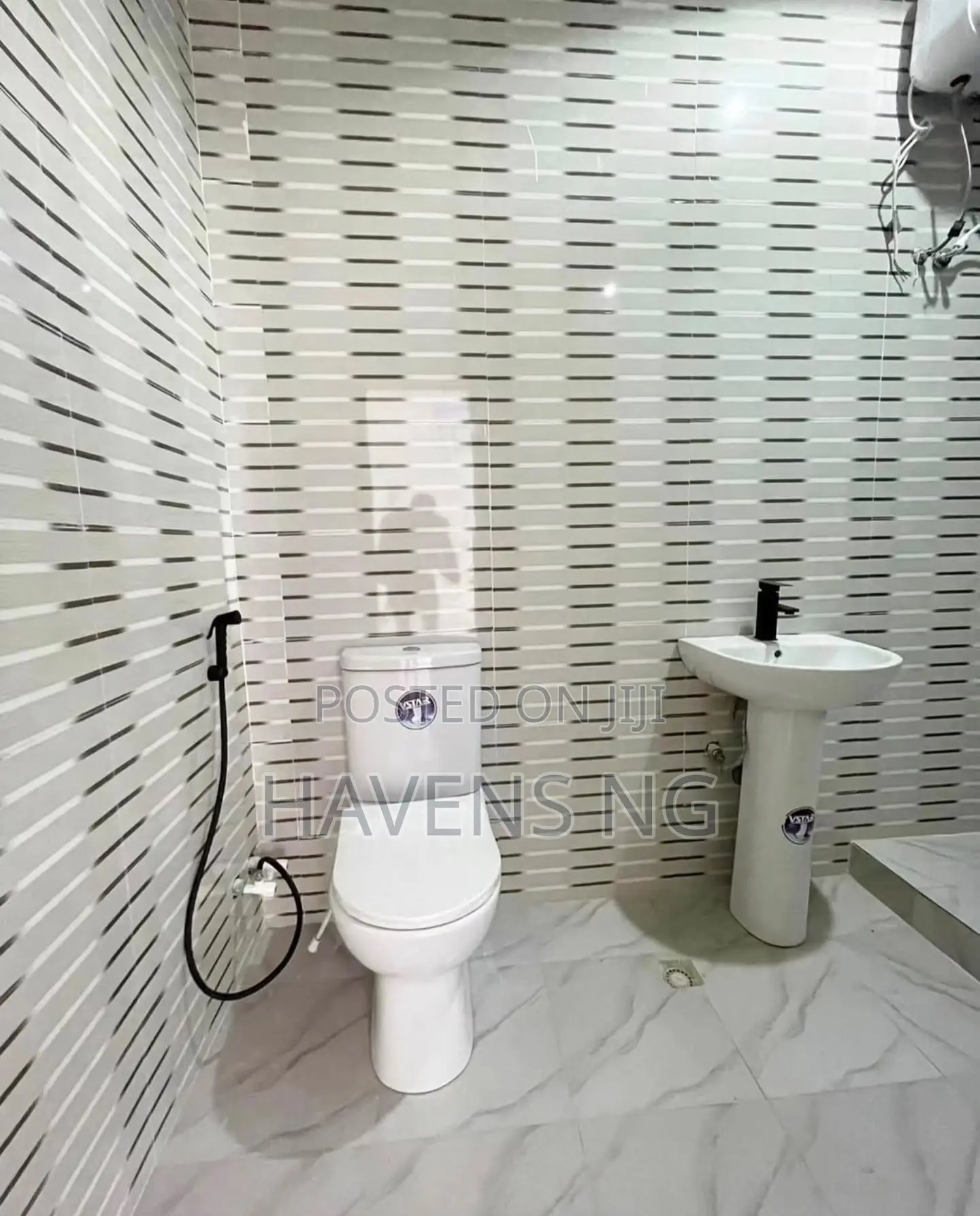 4bdrm Duplex in Lekki Phase 2 for sale