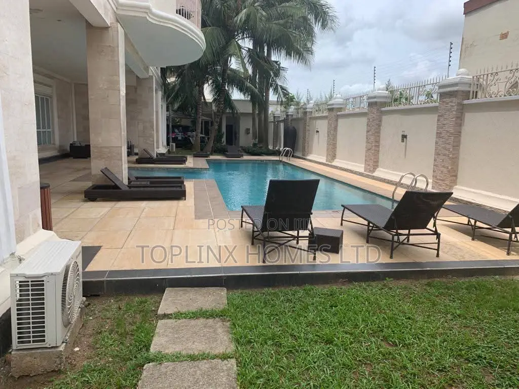 Furnished 3bdrm Apartment in Lekki Phase 1 for sale