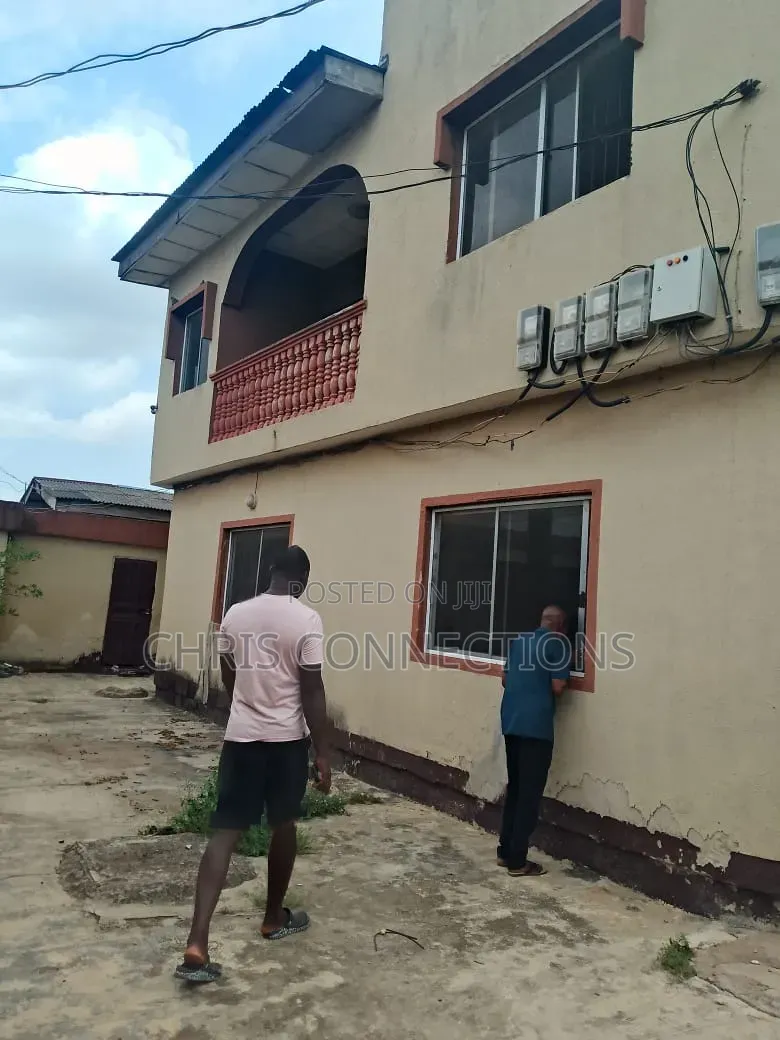 3bdrm Block of Flats in Chris Connections, Ejigbo / Ejigbo for sale