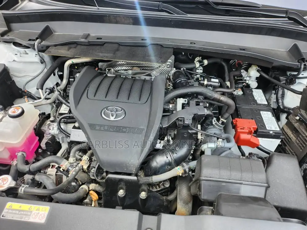 Toyota Grand Highlander Limited AWD 2024 Off white