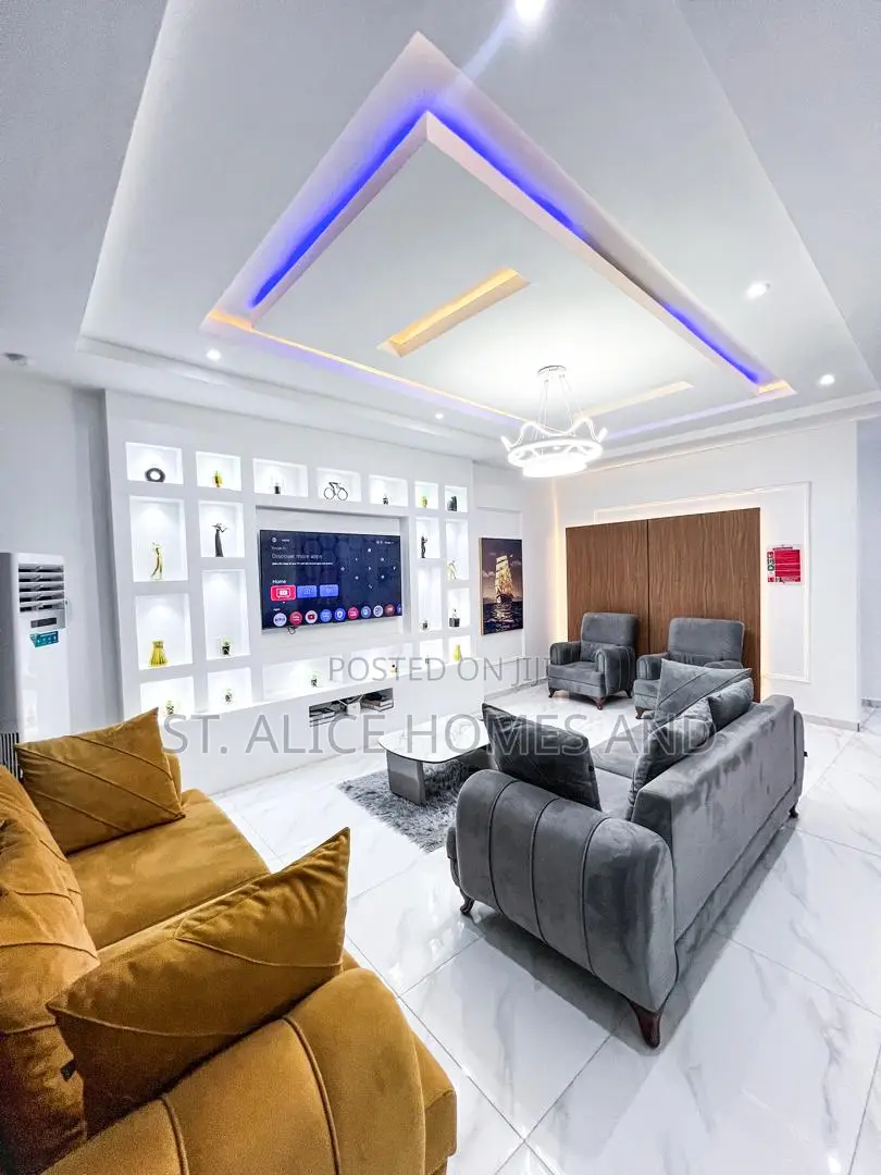 Fhemfel Luxury 3 Bedroom Apartment in Self Compound