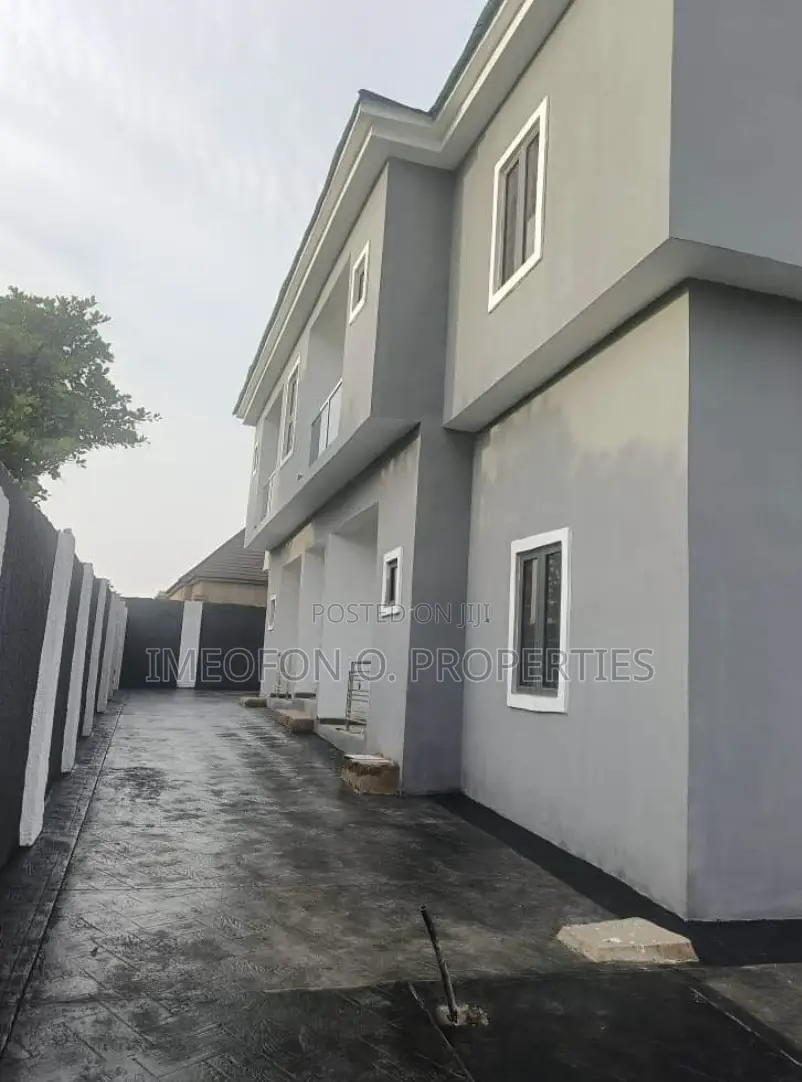 2bdrm Block of Flats in Kubwa for sale