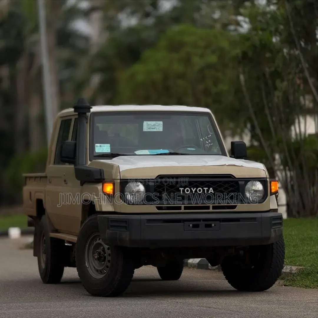 New Toyota Land Cruiser 2025 Gold