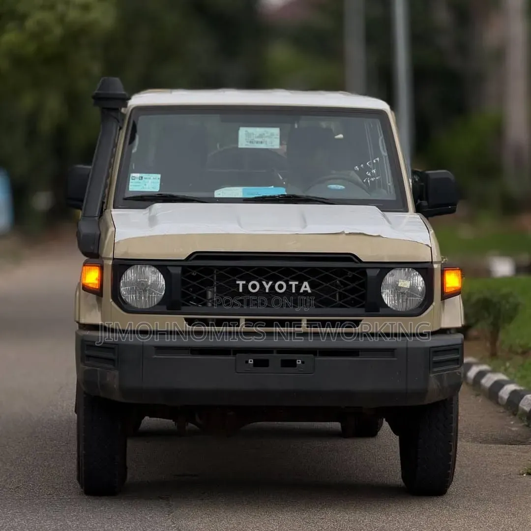 New Toyota Land Cruiser 2025 Gold