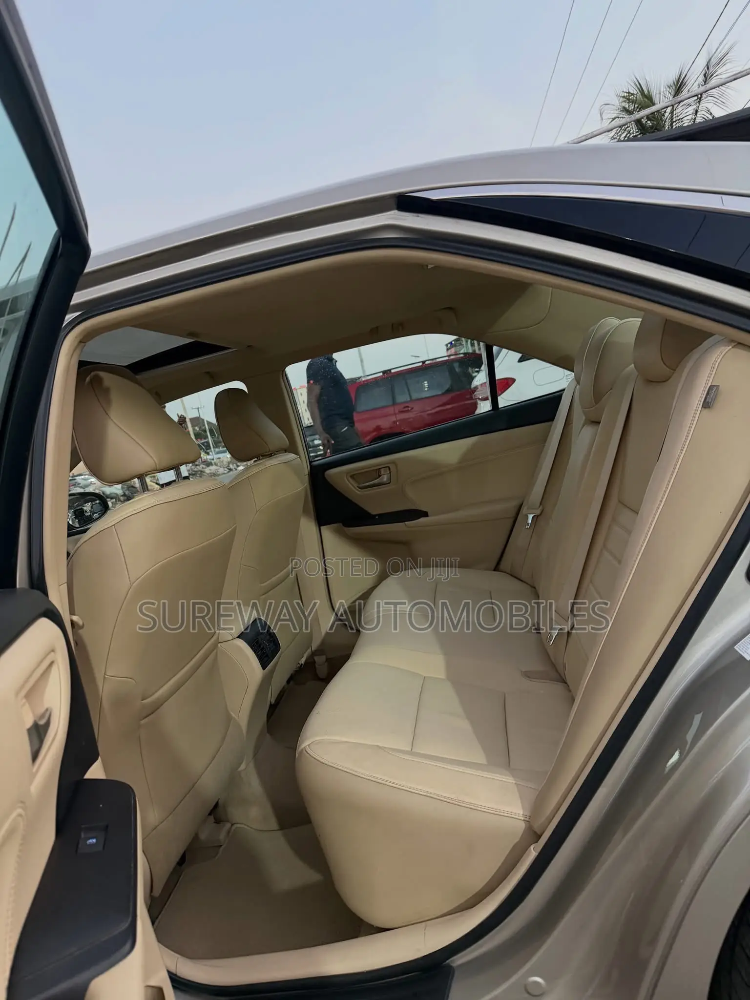 Toyota Camry 2016 Gold
