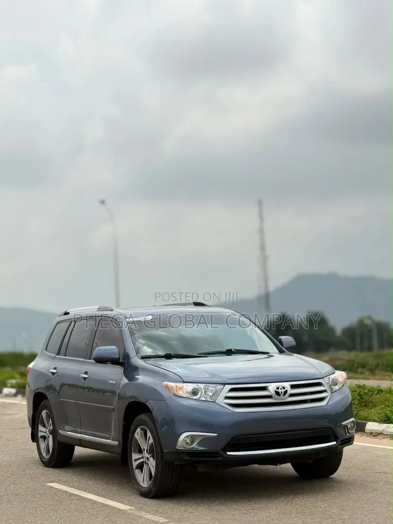 Toyota Highlander Limited 2012 Blue