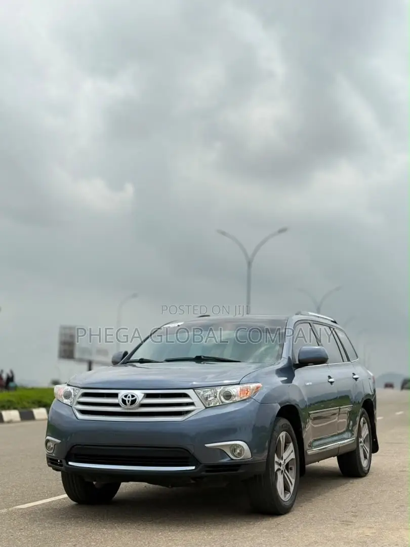 Toyota Highlander Limited 2012 Blue