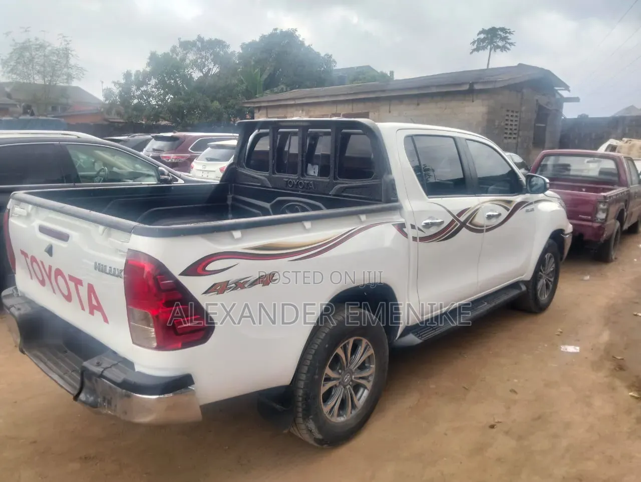 Toyota Hilux 2019 White