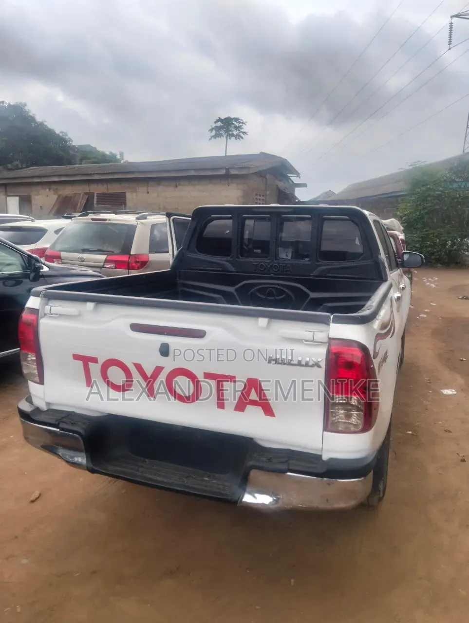 Toyota Hilux 2019 White