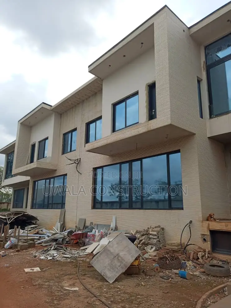 5bdrm Duplex in Mabushi for sale