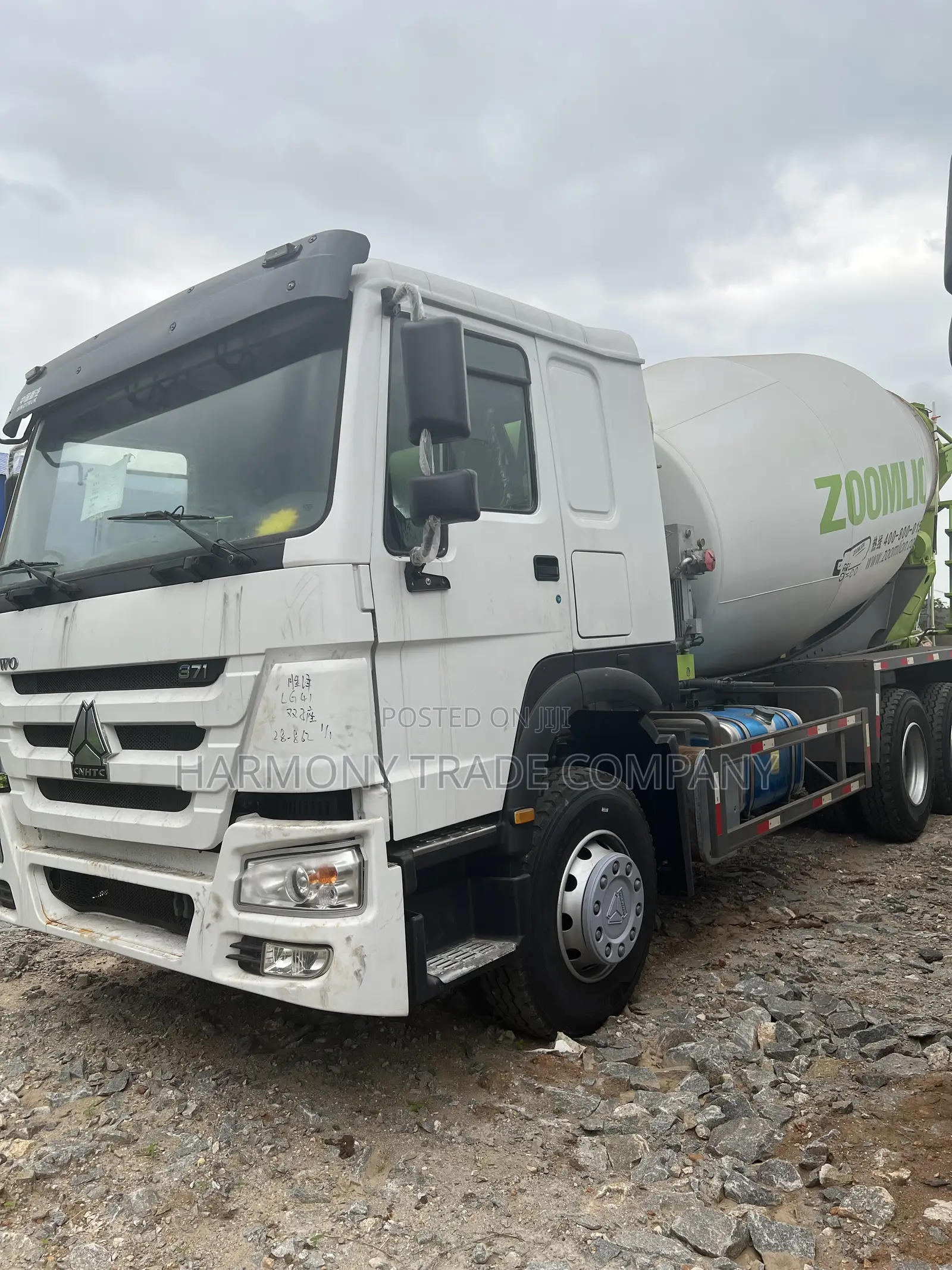 Howo 6x4 Concrete Mixer Truck 12CBM Heavy Duty for Sale Nigeria