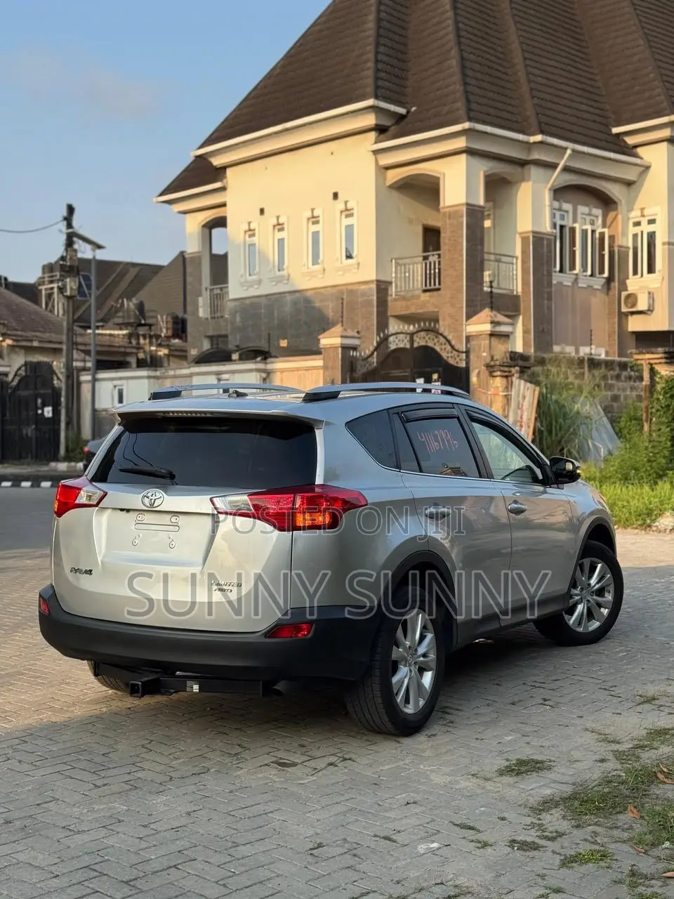 Toyota RAV4 2015 Silver