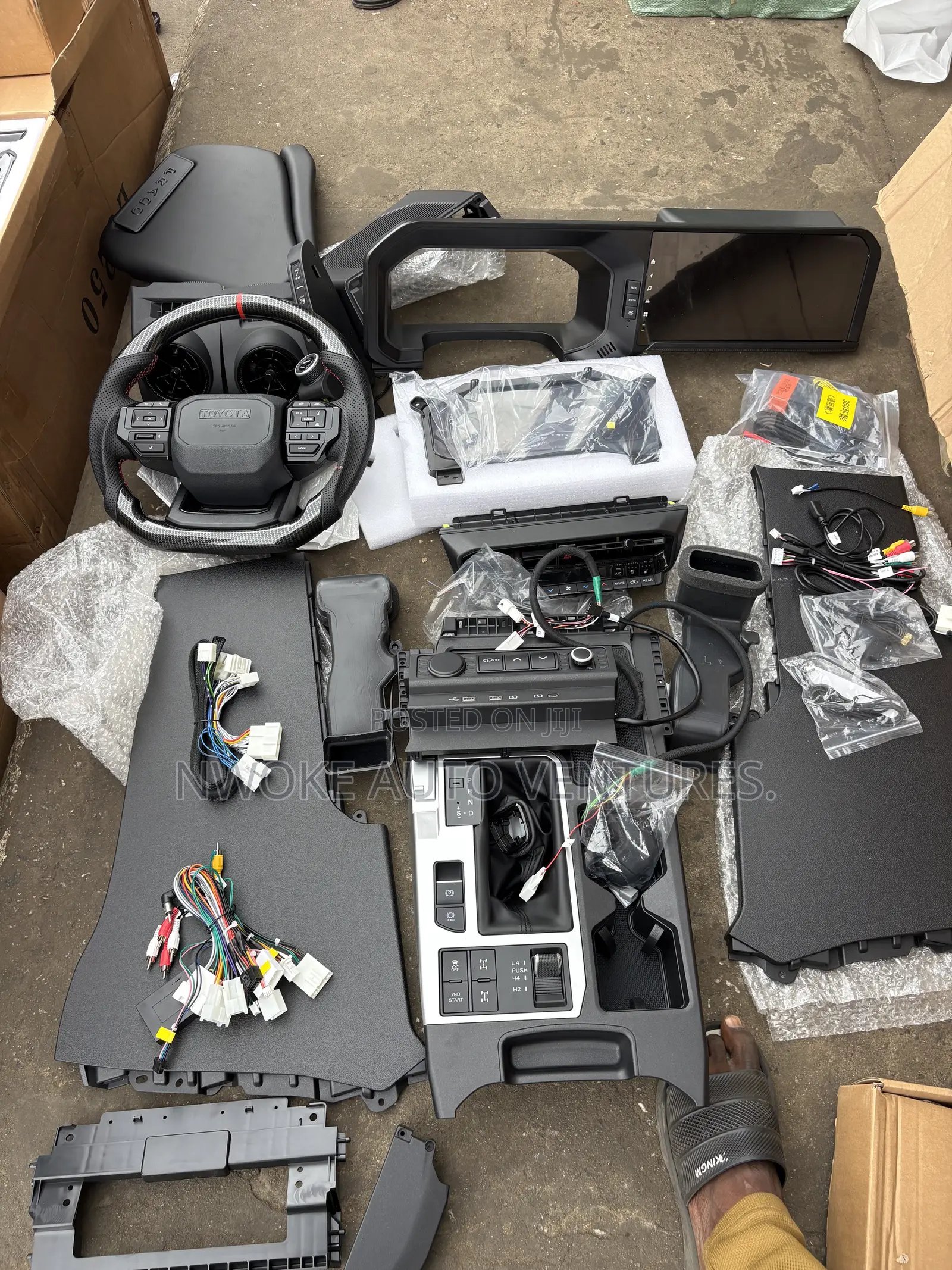 Complete Console for Toyota Landcurise Parado 2010 to 2026 Model