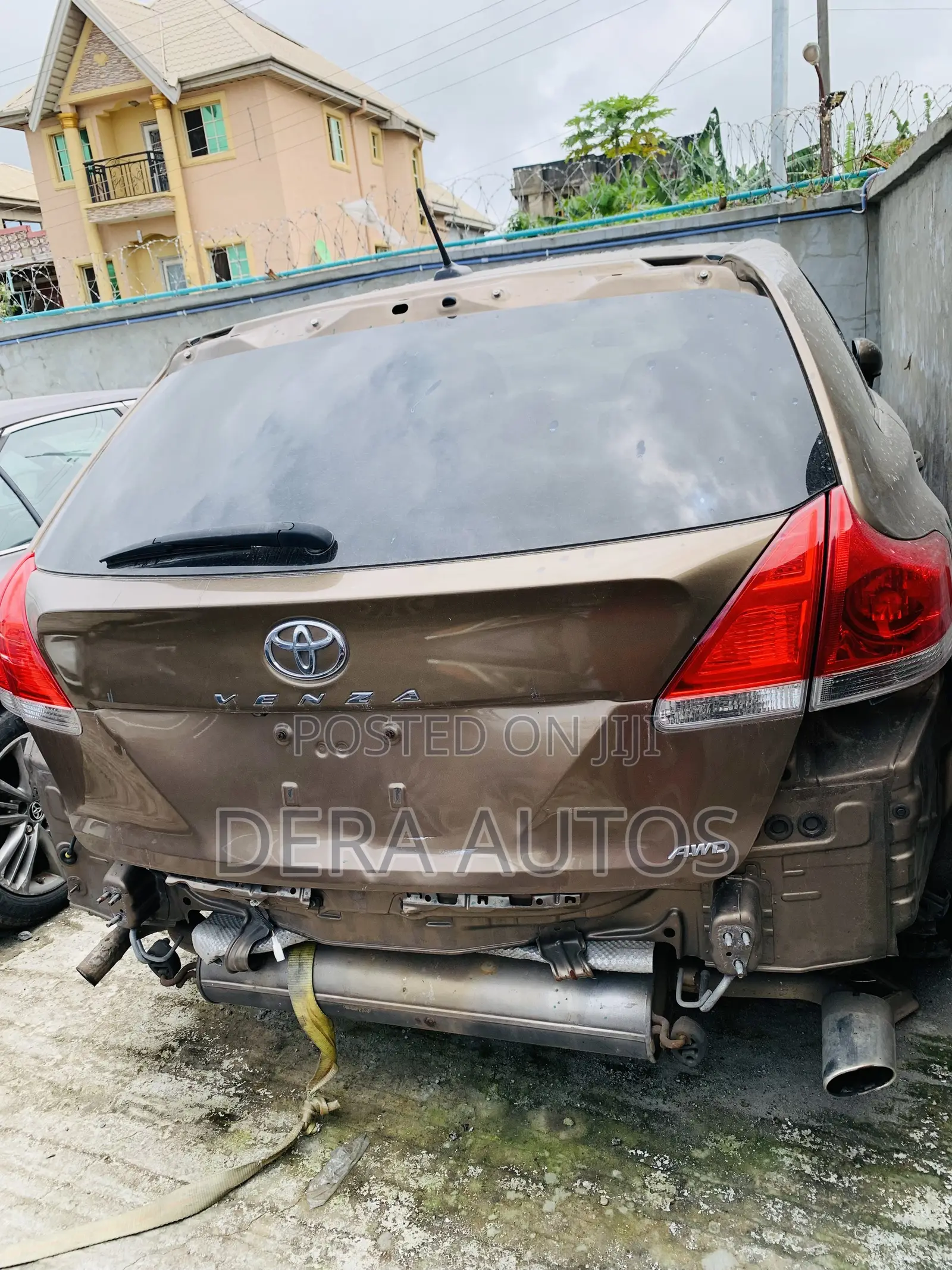Toyota Venza 2010 Gold