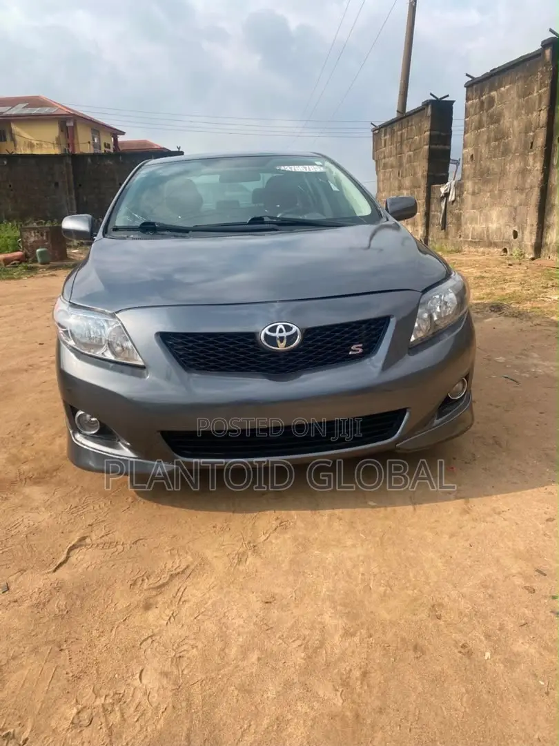Toyota Corolla 2009 Gray