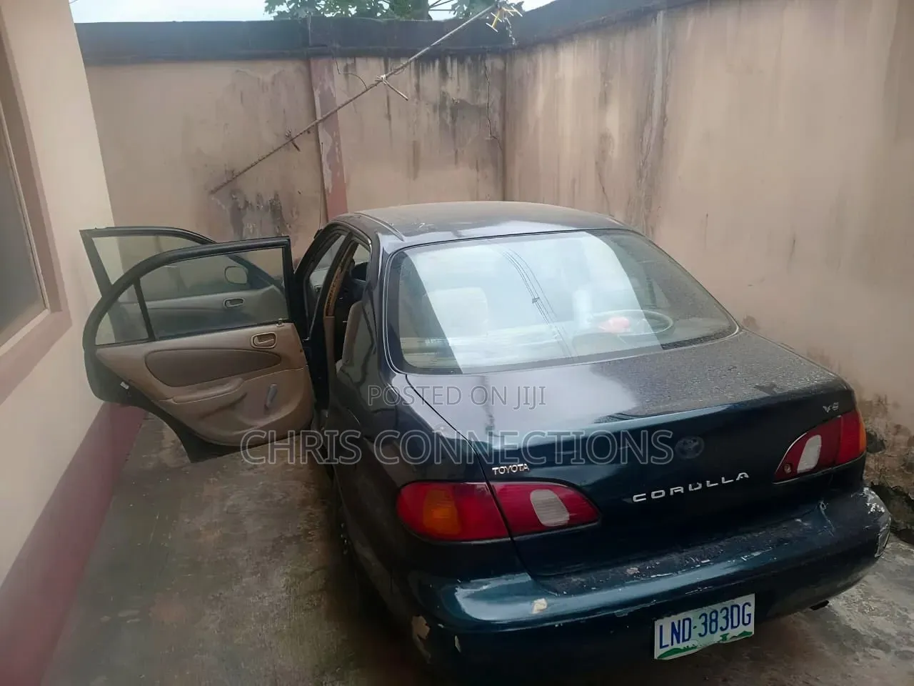 3bdrm Block of Flats in Chris Connections, Ejigbo / Ejigbo for sale