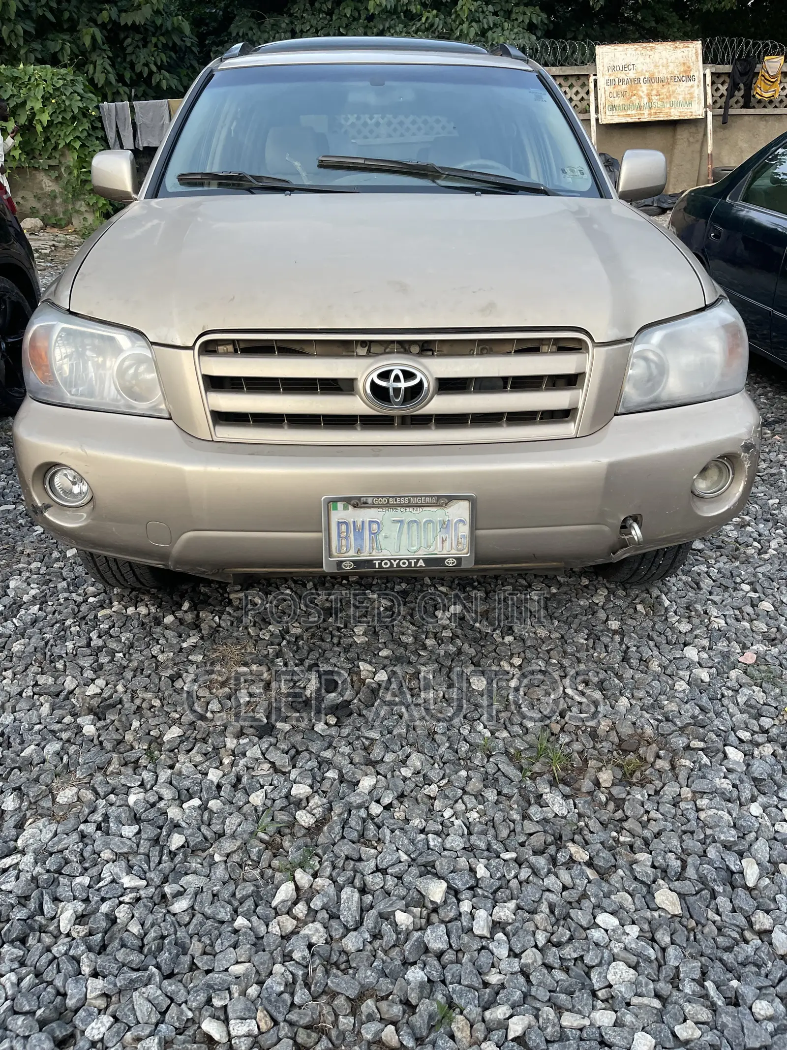 Toyota Highlander 2004 Gold
