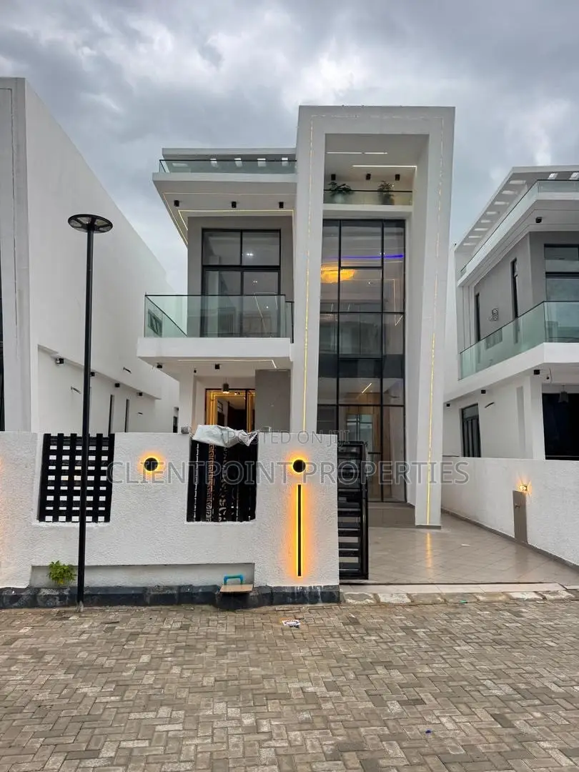 Furnished 5bdrm Duplex in Orchid, Lekki Phase 2 for sale