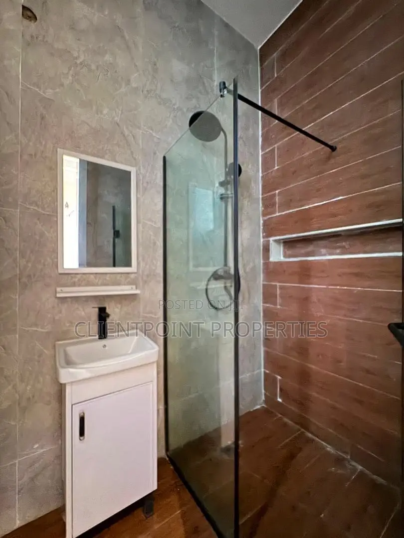 Furnished 5bdrm Duplex in Orchid, Lekki Phase 2 for sale