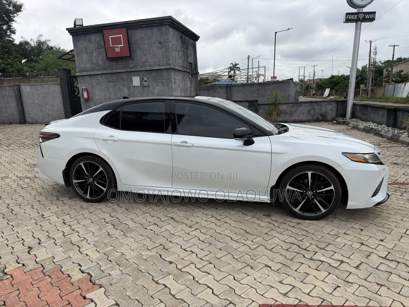 Toyota Camry XSE (2.5L 4cyl 8A) 2019 White