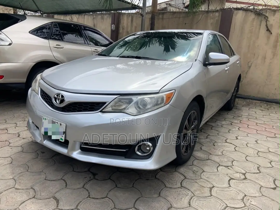 Toyota Camry 2013 Silver
