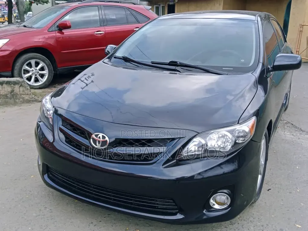 Toyota Corolla 2012 Black