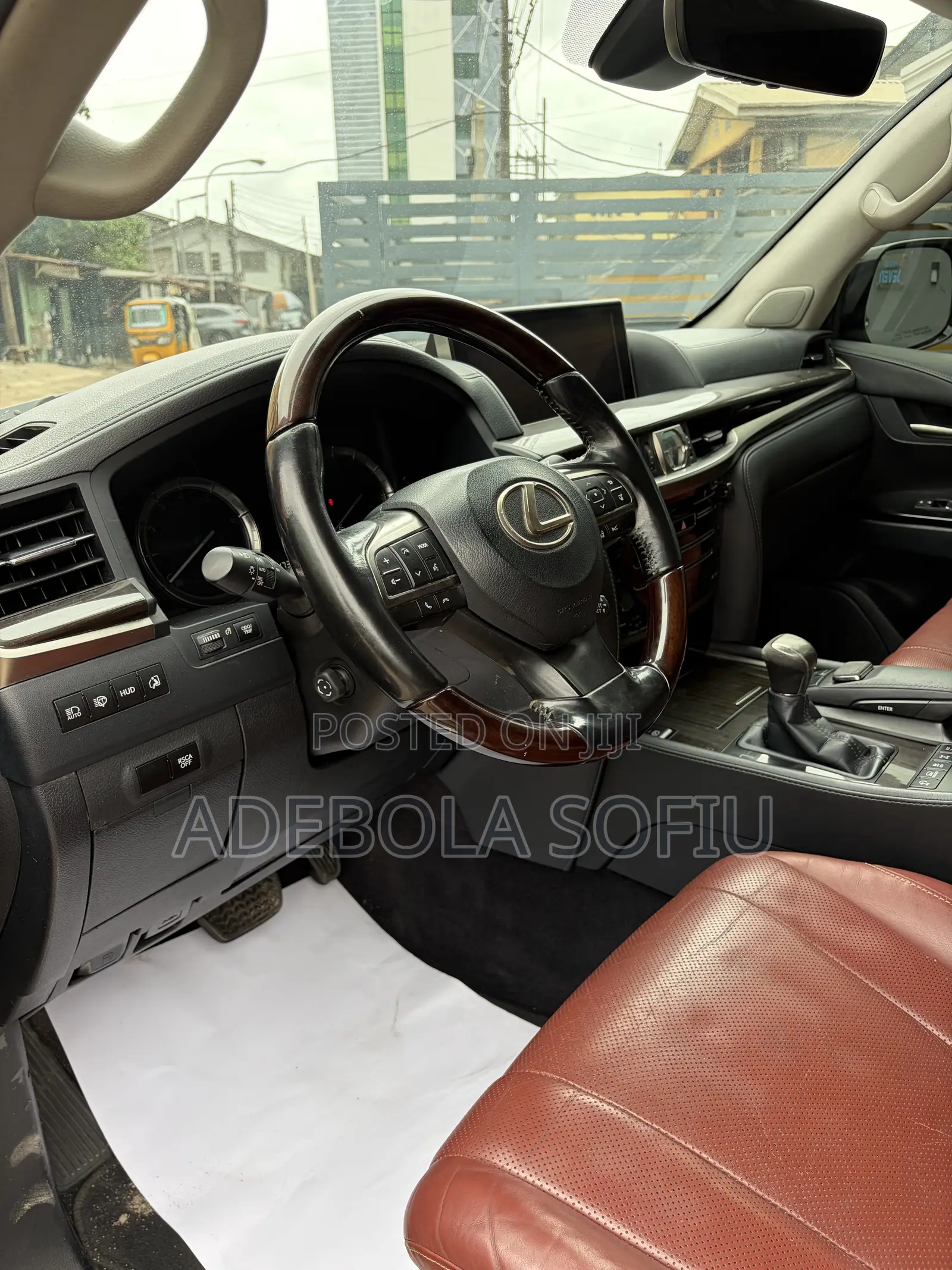 Lexus LX 570 AWD 2017 Black