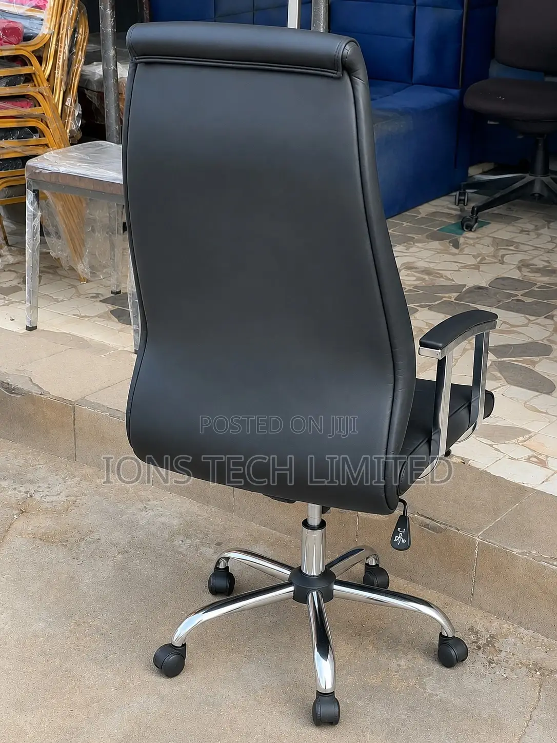 Black High Back Executive Office Chair – Chrome Arms Base